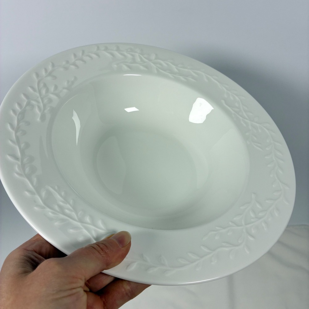 Aram for Waterford Bowl Garland Romance Bone China Classic Elegant Luxury